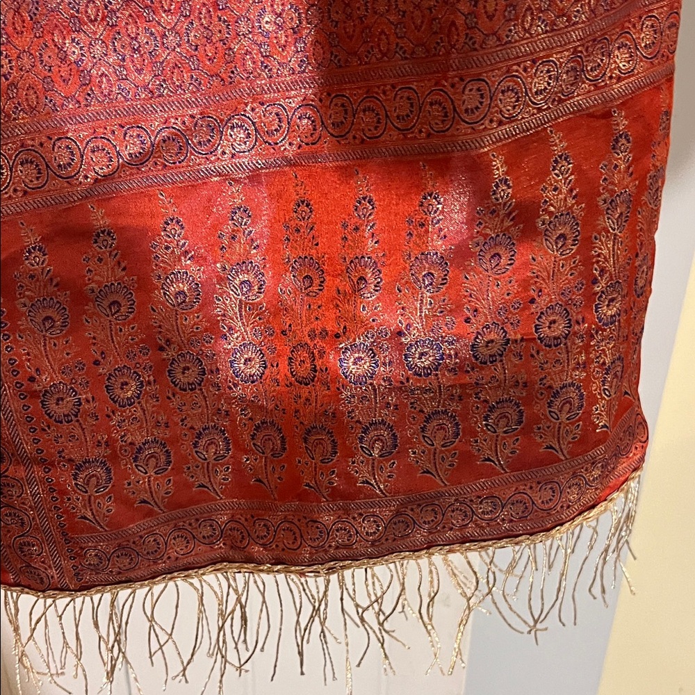 Elegant Red Gold pashmina scarf wrap long stunning with gold fringe NS EUC